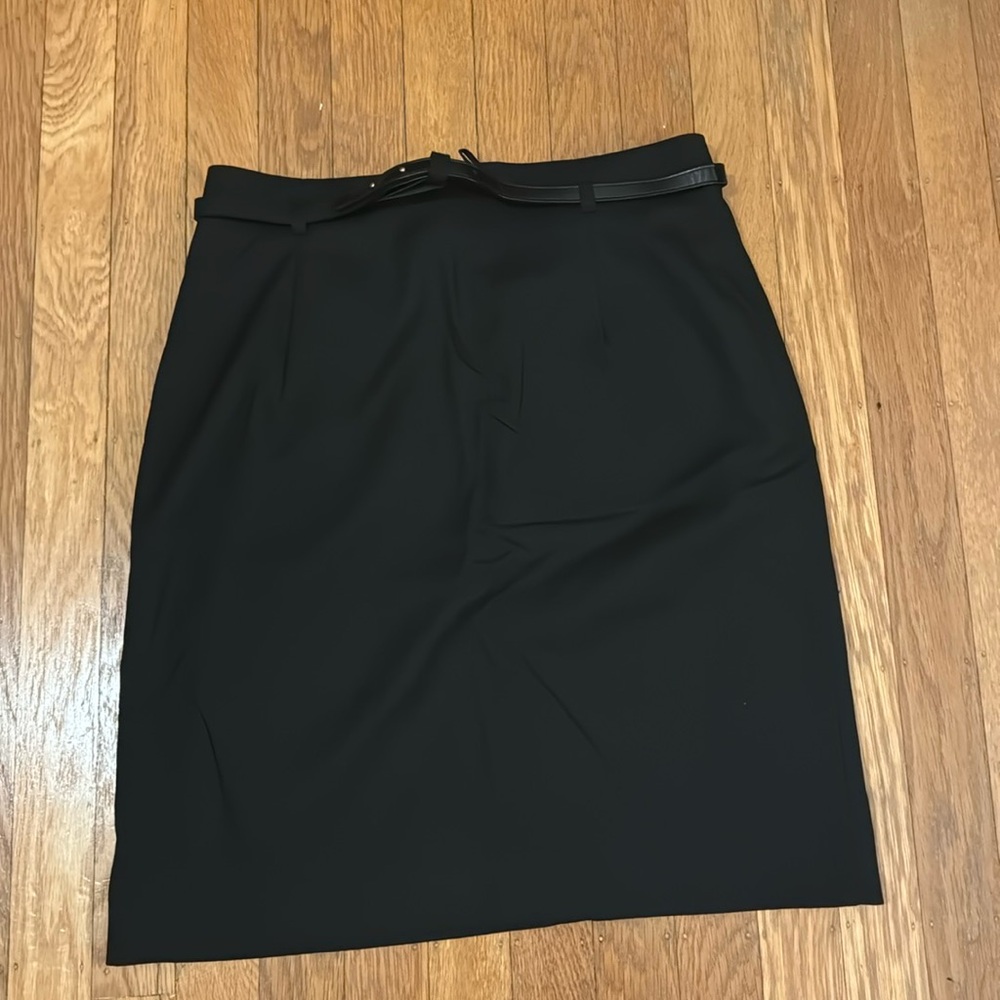 Size 6 H&M pencil skirt